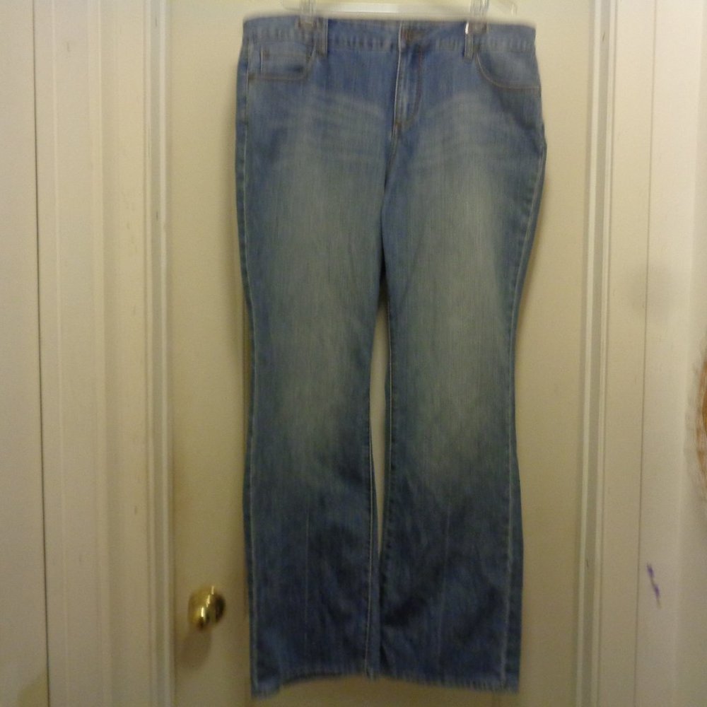 FADED BLUE JEANS BY COLDWATER CREEK 16